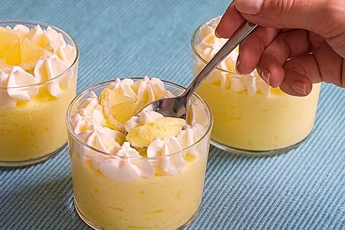 The Morning Baking Soda Ritual That Keeps Women Over 45 Slim